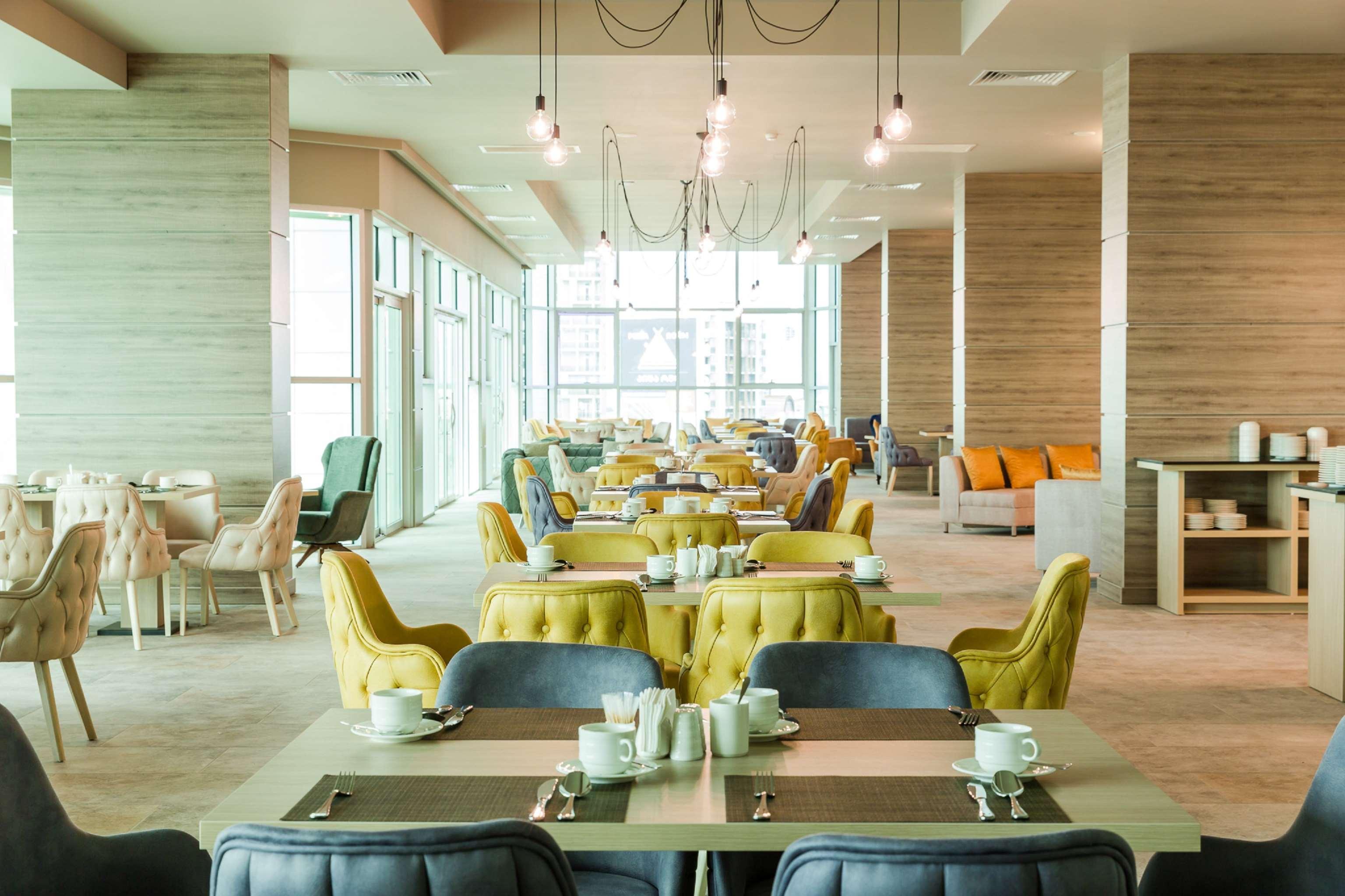 Best Western Premier Batumi Exterior foto The lounge at the airport